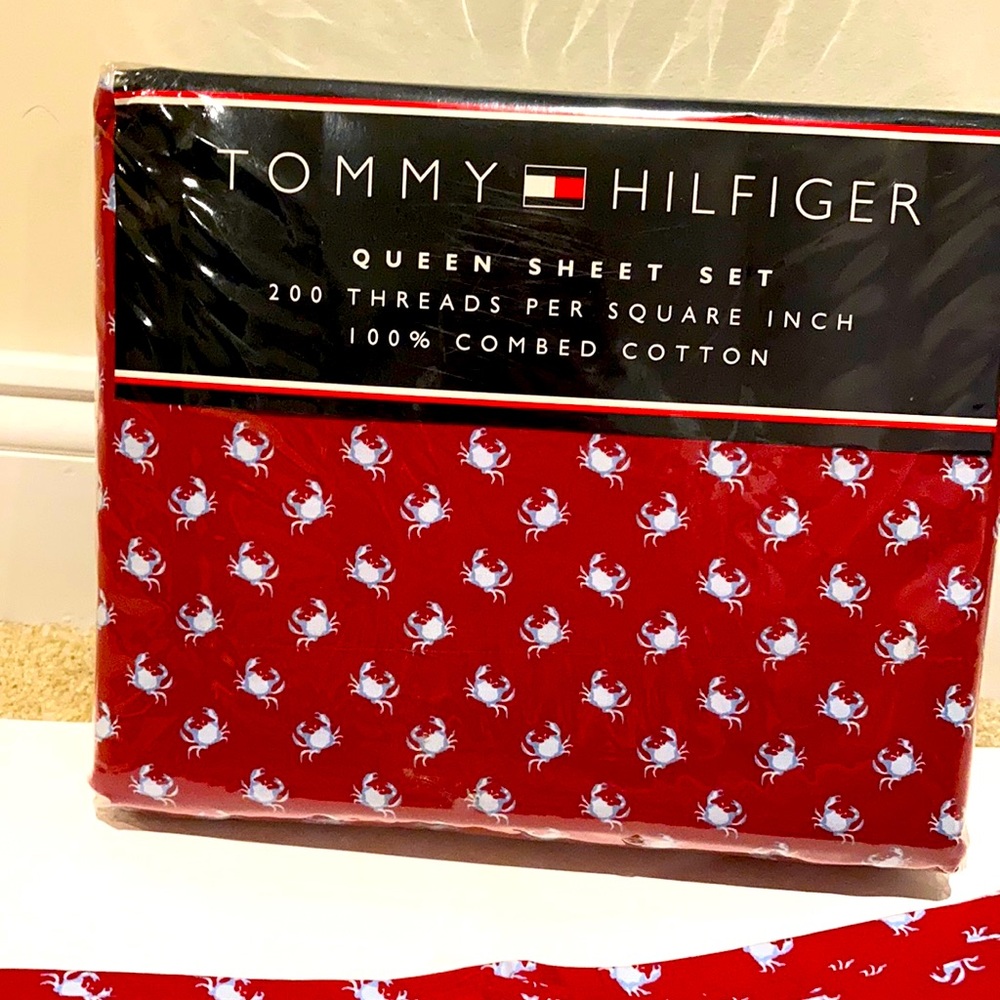 Brand new Tommy Hilfiger queen Bedding